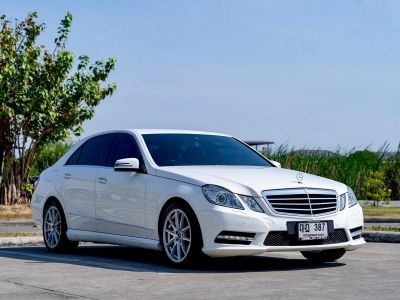 Mercedes Benz E300 3.0 Avantgarde Sports with Comand Online W212  ปี  2011 รูปที่ 0